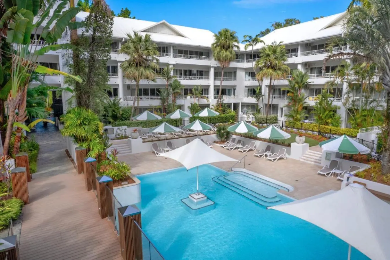 Alamanda Suite 43 Beachfront Accomodation Palm Cove Apartment