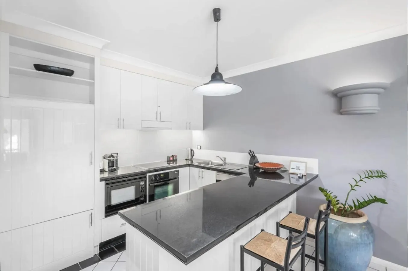 Apartment Alamanda Suite 43 Beachfront Accomodation Palm Cove