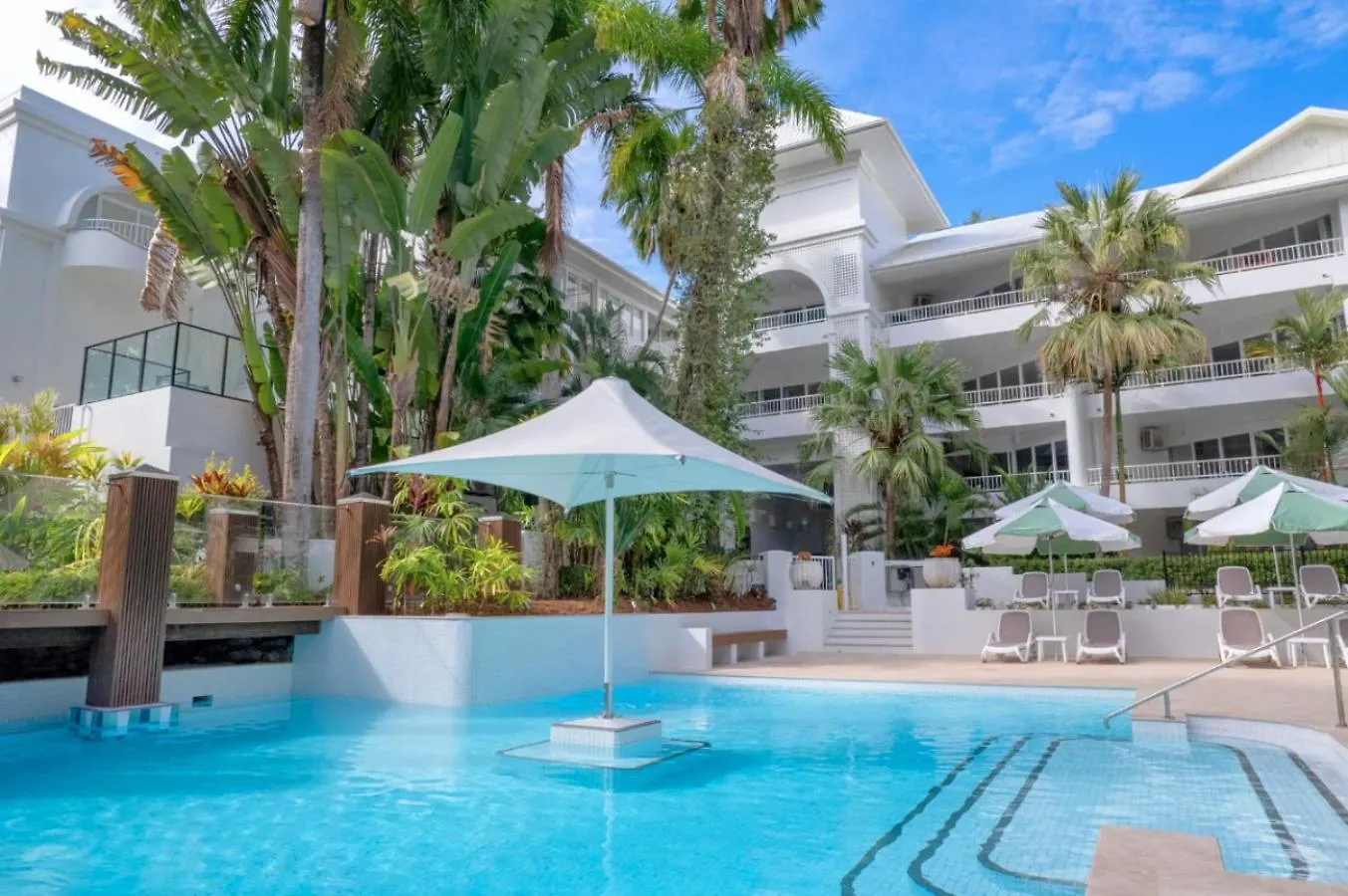 Apartment Alamanda Suite 43 Beachfront Accomodation Palm Cove