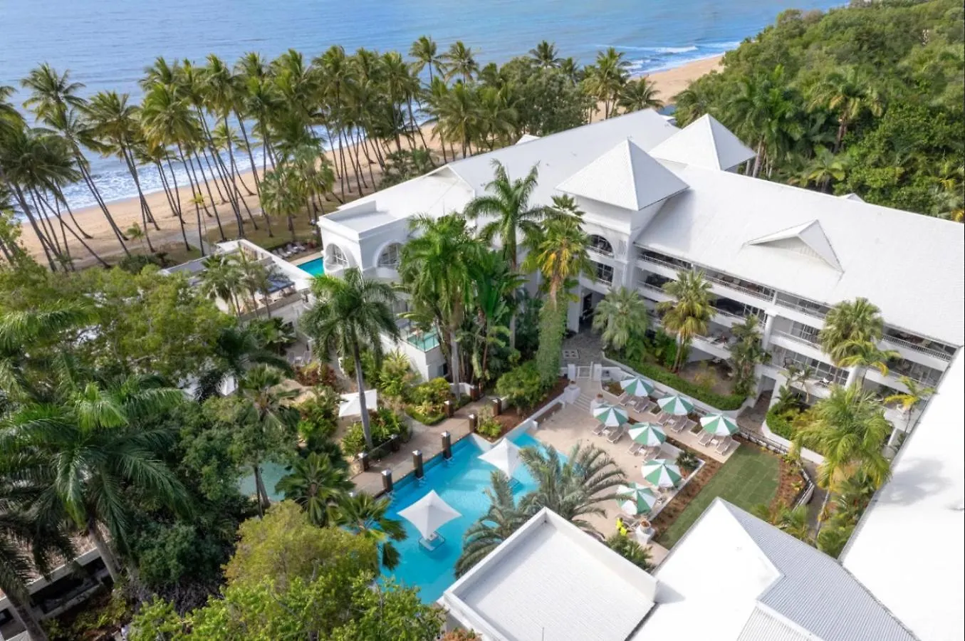 Alamanda Suite 43 Beachfront Accomodation Palm Cove